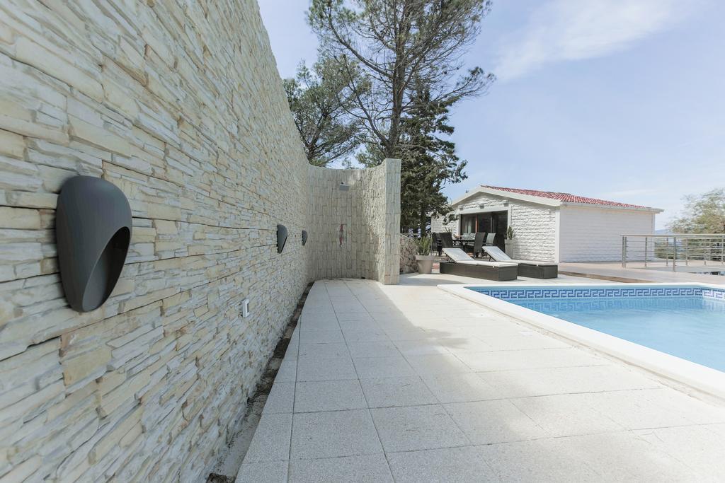 Villa Mendes Zastražišće 외부 사진